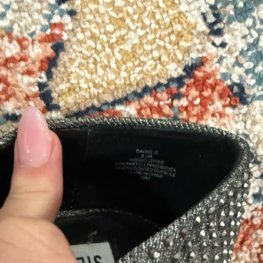 Steve Madden Glittering Silver Heels - Picture 6 of 6